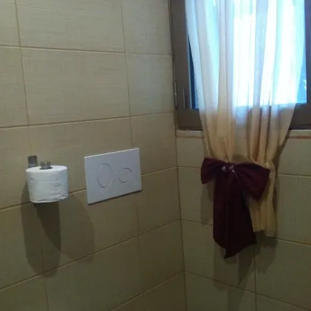 The Queens Nocleg ze śniadaniem