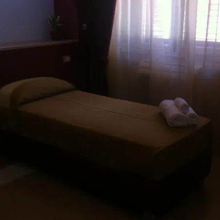 The Queens فندق مبيت وإفطار فوجيا