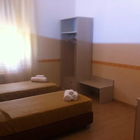 The Queens Bed & Breakfast 2*