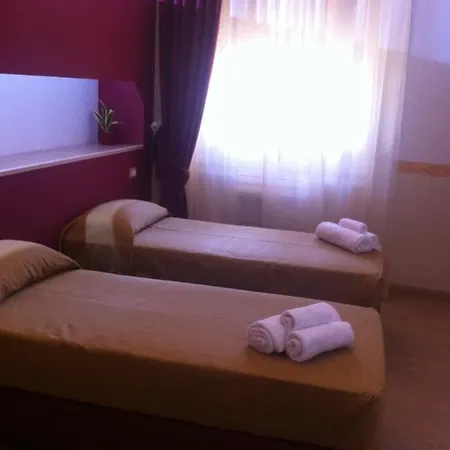 The Queens 2* Foggia