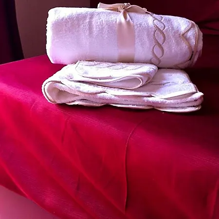 Bed & Breakfast The Queens 4*