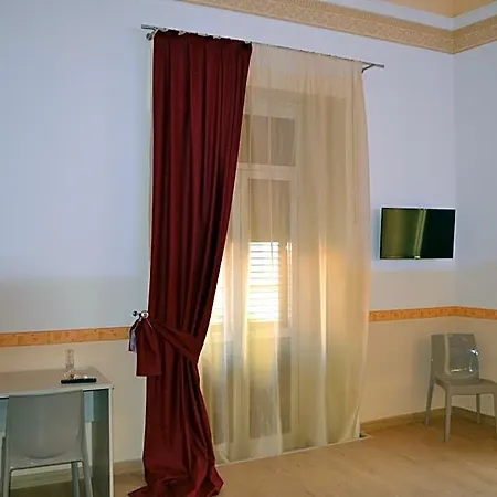 فندق مبيت وإفطار The Queens 4*