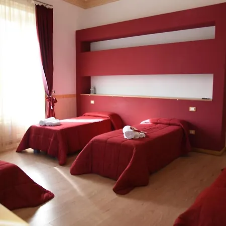 The Queens Alojamento de Acomodação e Pequeno-almoço Foggia