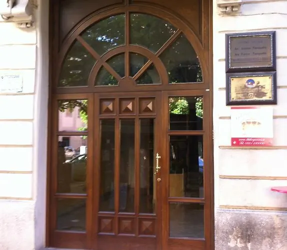 Alojamento de Acomodação e Pequeno-almoço The Queens Foggia