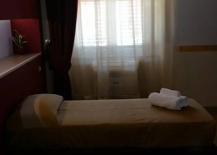 Bed and breakfast The Queens 4*